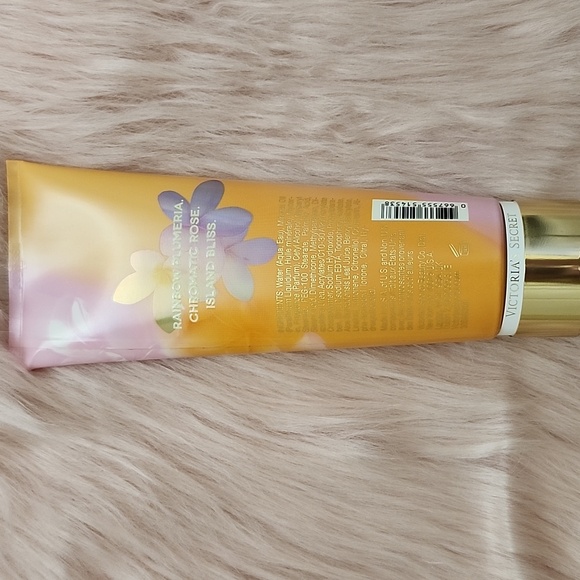 Brand New Victoria's Secret Fragrance Body Lotion - Picture 2 of 4